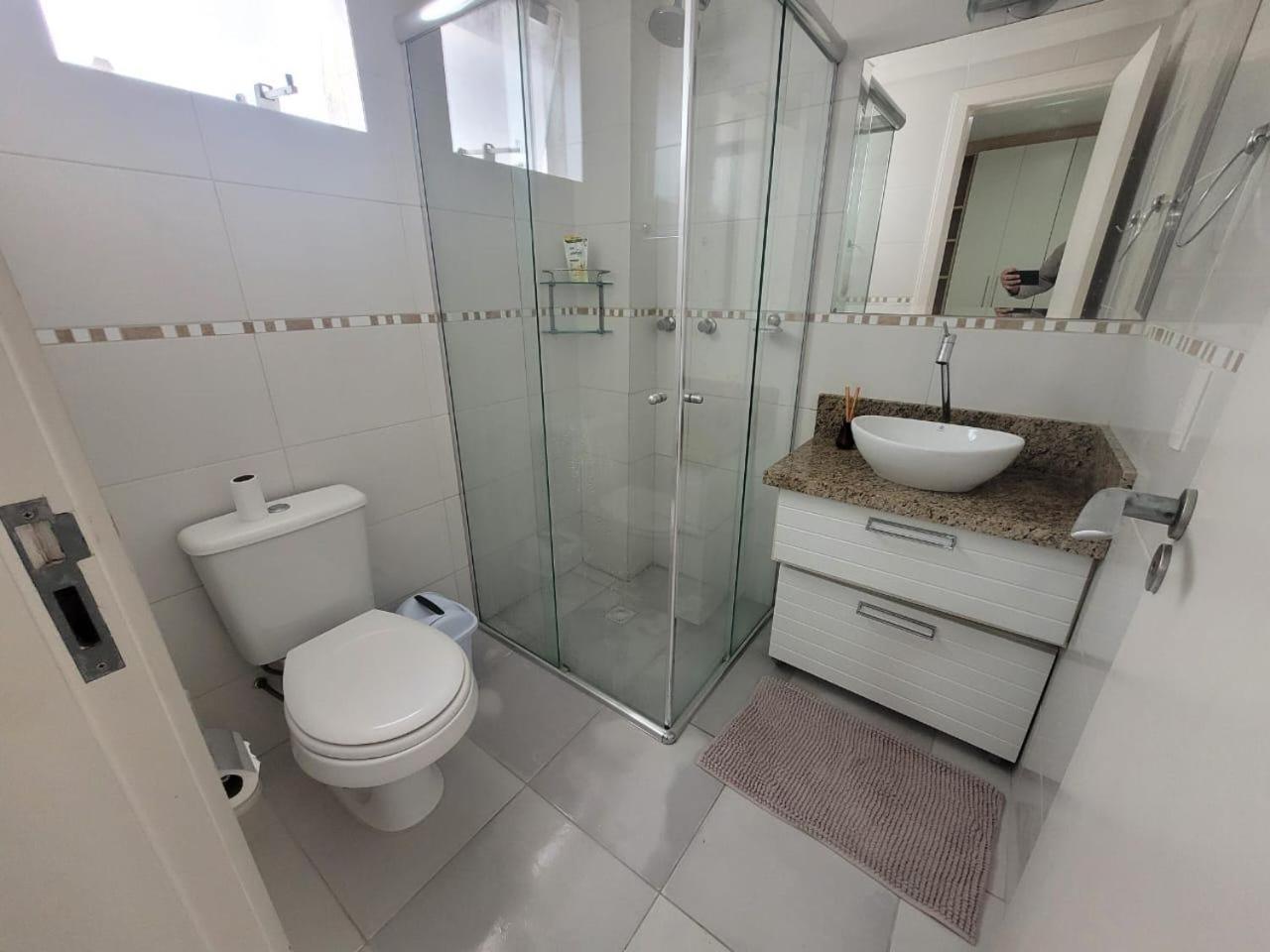 Apartment Fique Ao Lado Do Mar E Perto De 3 Quartos Com Ar